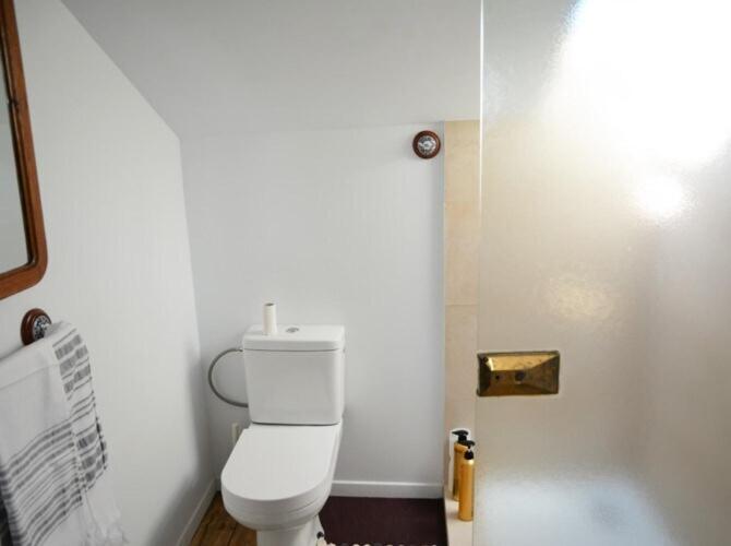 48 Urban Suites Dun-le-Palestel Camera foto