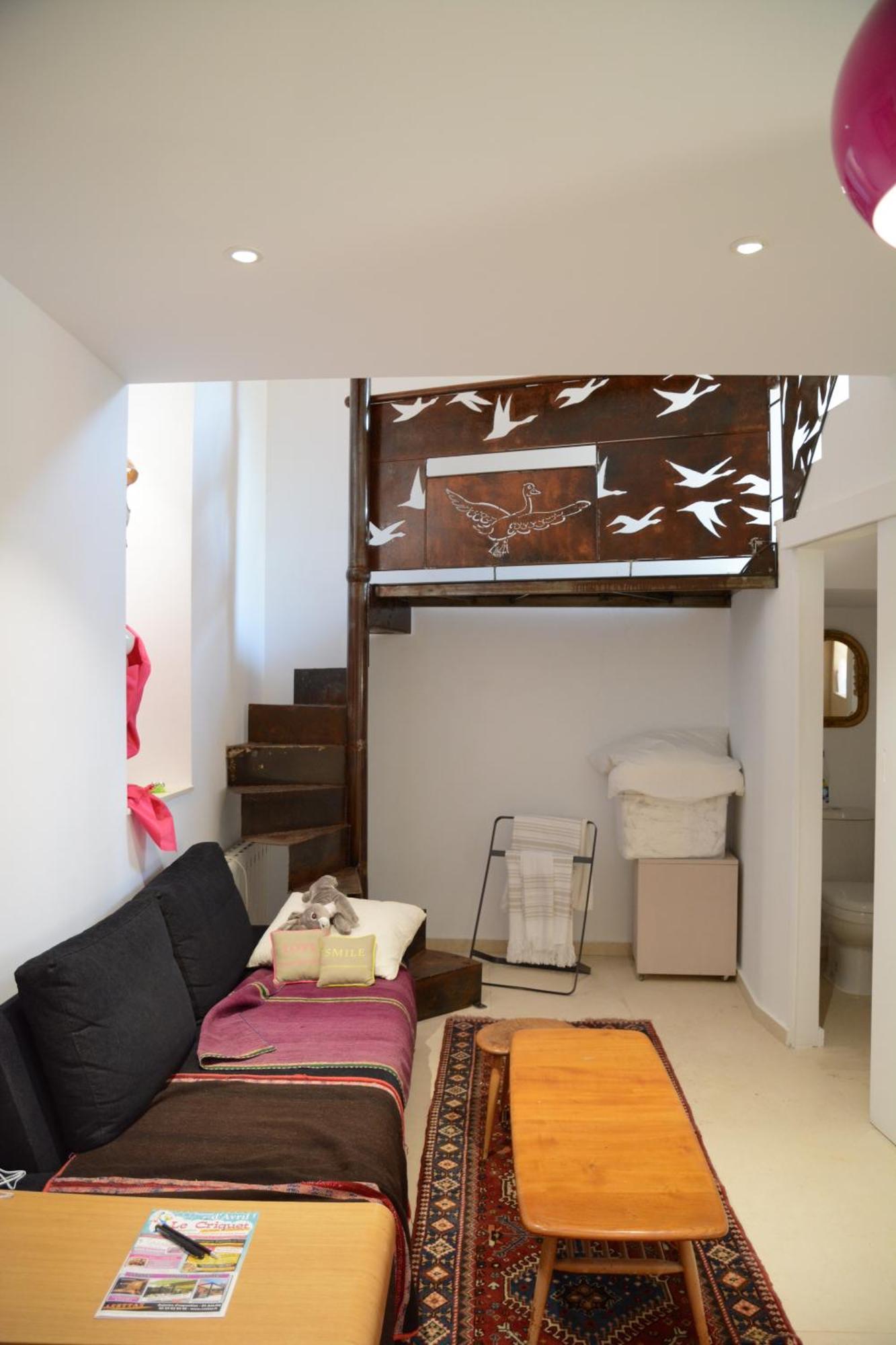 48 Urban Suites Dun-le-Palestel Camera foto
